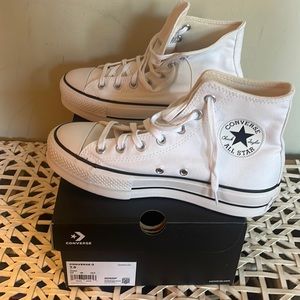 BRAND NEW- converse CTAS lift hi